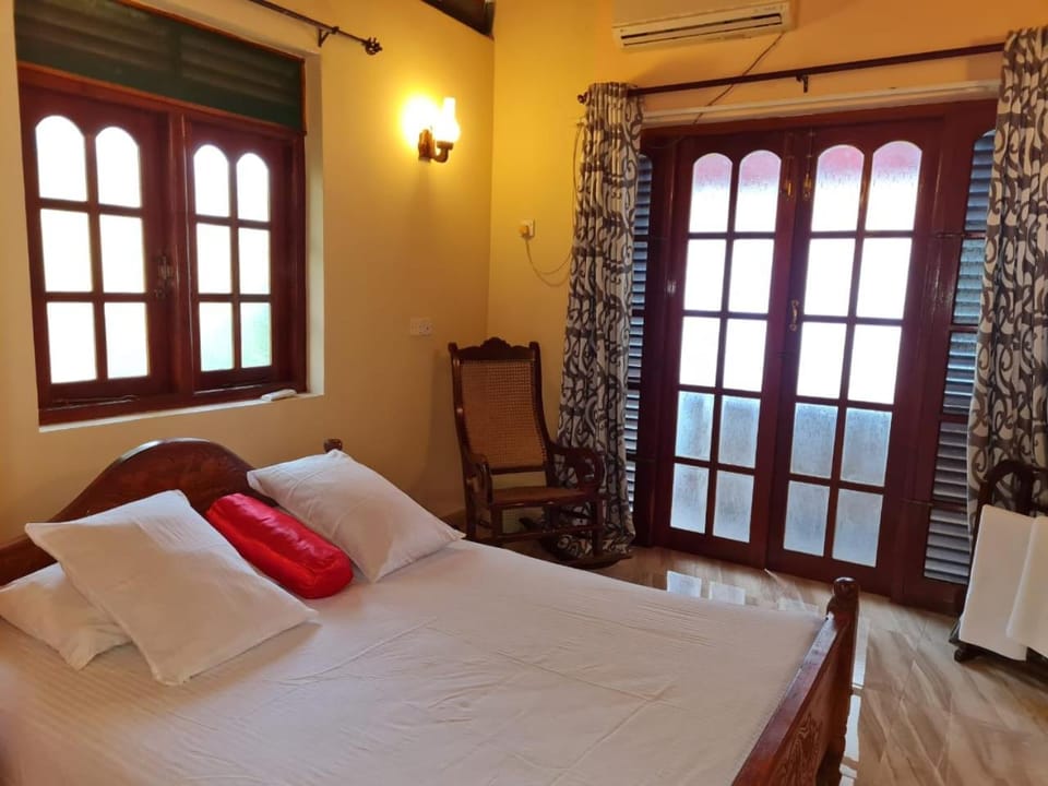Bed, Bedroom, air conditioner