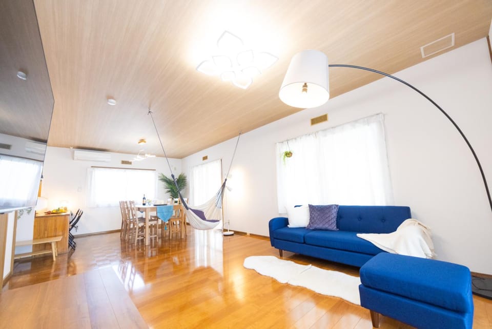 Shiga Lakeside House in Hamabun House in Shiga, Japan