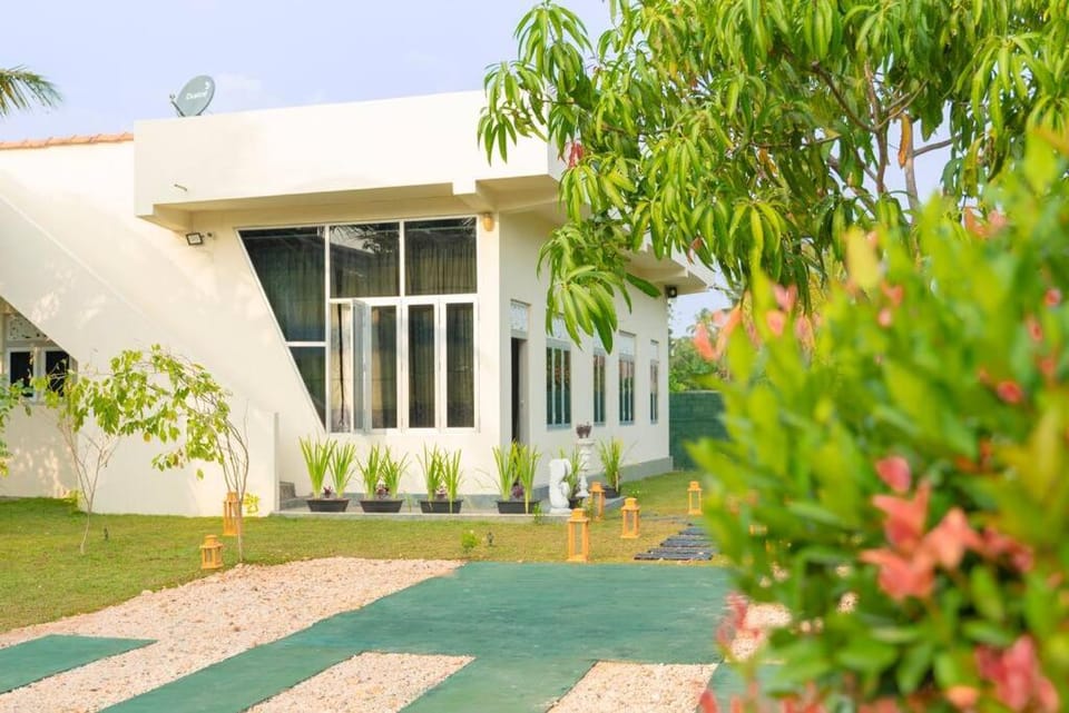 Property building, Garden, Garden view