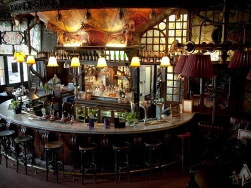Lounge or bar