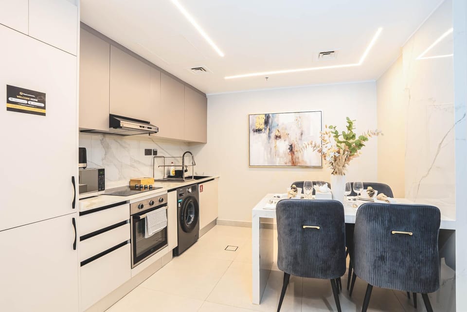Sky High One Bedroom with Palm and Sea View Apartment in Dubai
