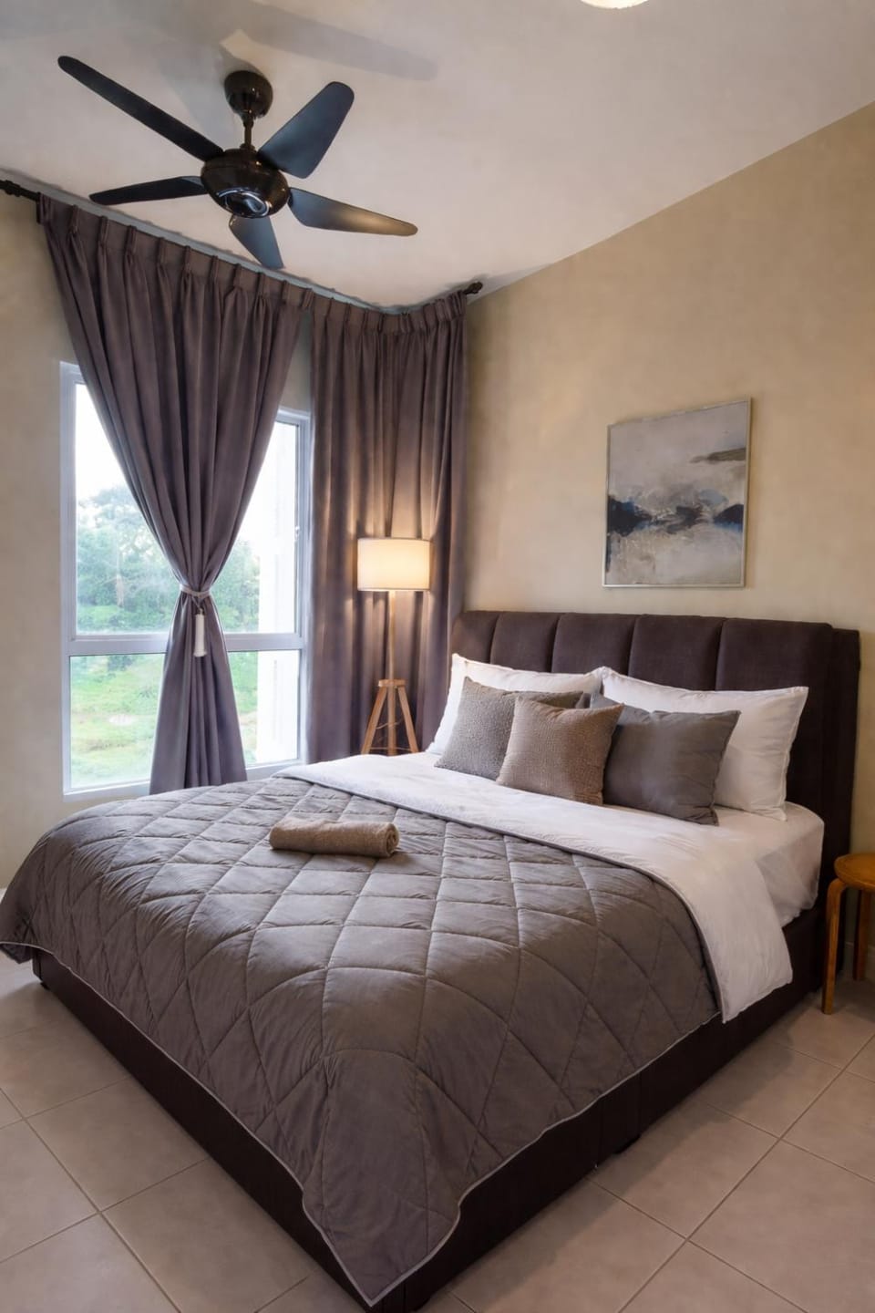 Bedroom, air conditioner
