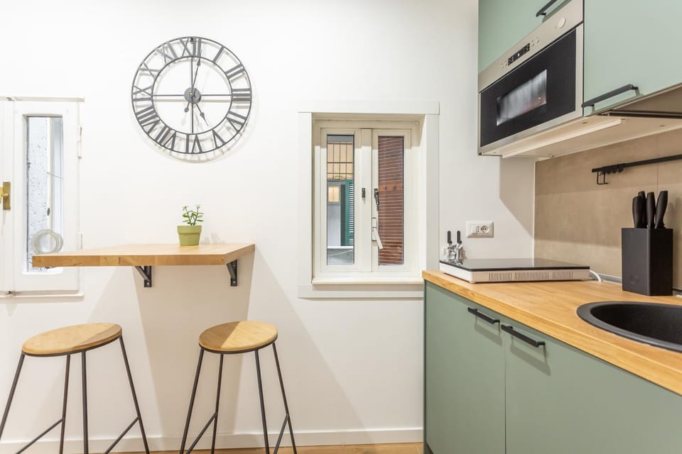 Kitchen or kitchenette