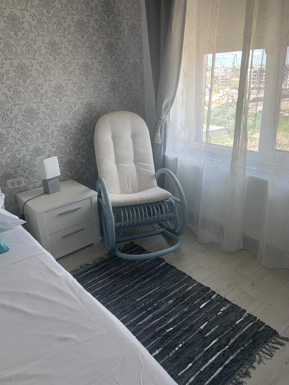 Bed, Photo of the whole room, Seating area, Bedroom
