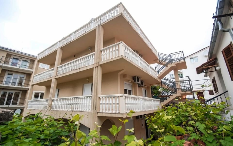 MICIC CENTRE Apartment in Budva