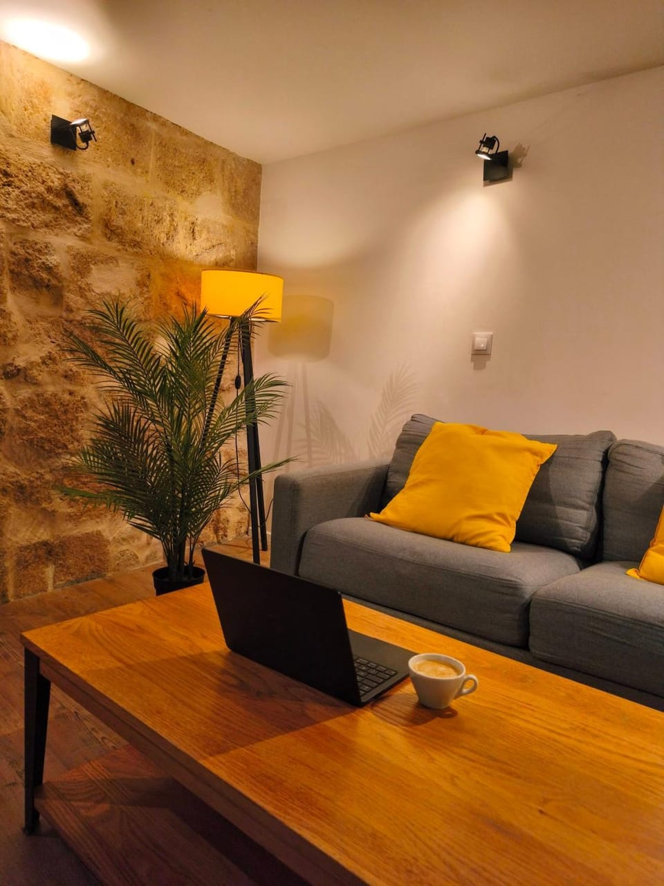 Sleep-in-Montpellier, Gaya, 6 pers, Ecusson Apartment in Montpellier