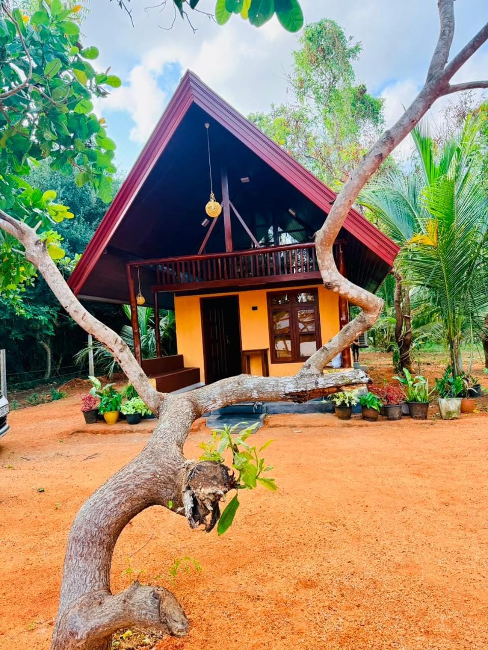 Thirasara Family Garden Resort in Sri Lanka