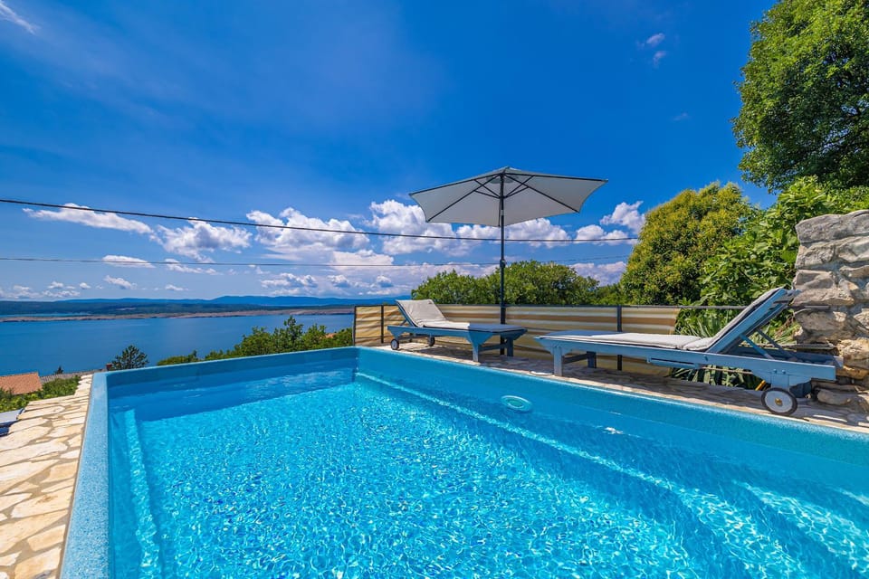 Patio, Day, Natural landscape, Pool view, Sea view, Swimming pool, Swimming pool, sunbed