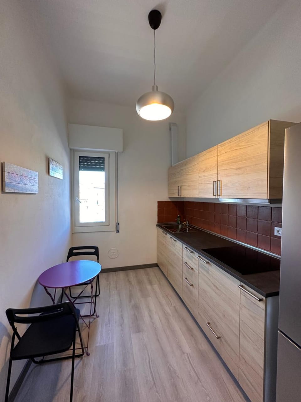 Kitchen or kitchenette, Dining area, oven, stove