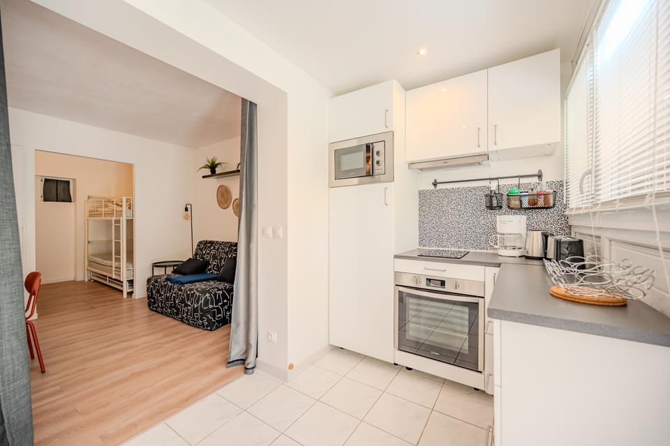 Kitchen or kitchenette, oven, stove, toaster, kitchen