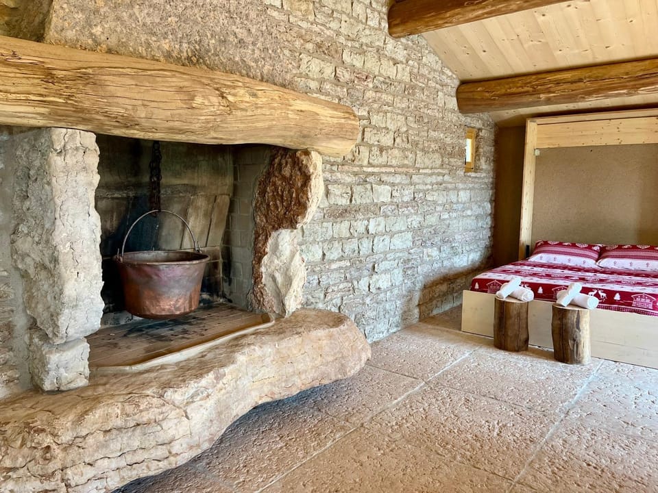Bed, Bedroom, fireplace, fireplace