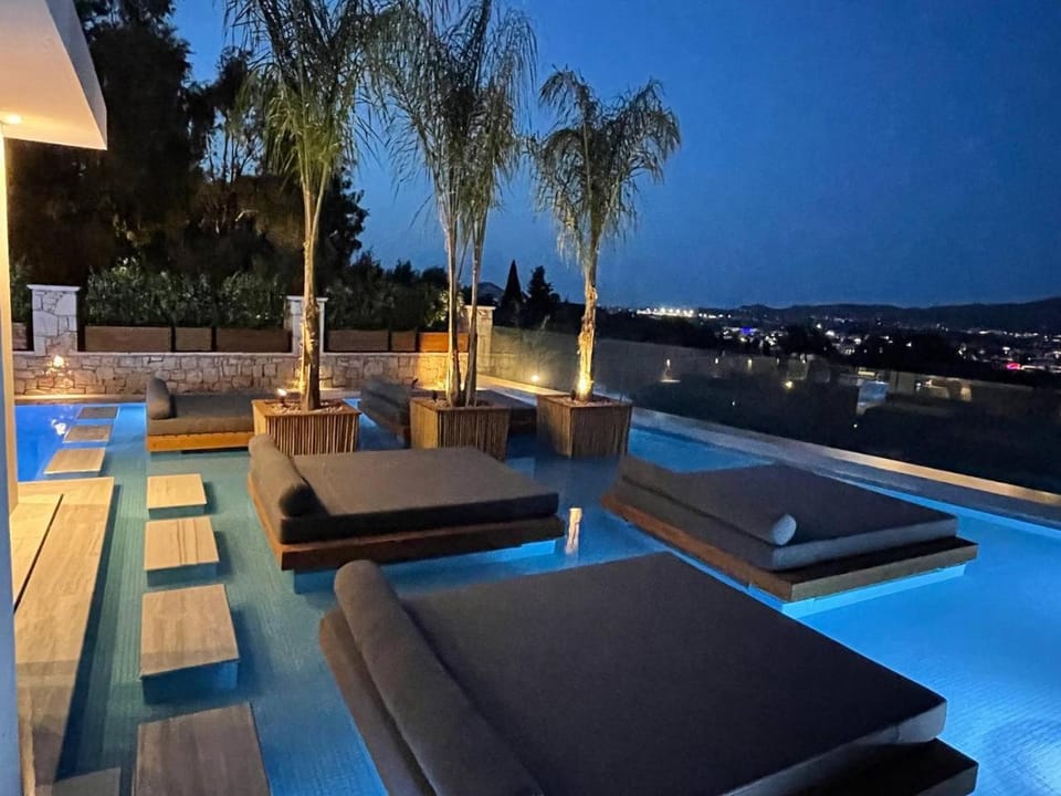 Property building, Night, Natural landscape, View (from property/room), Balcony/Terrace, Pool view, Swimming pool