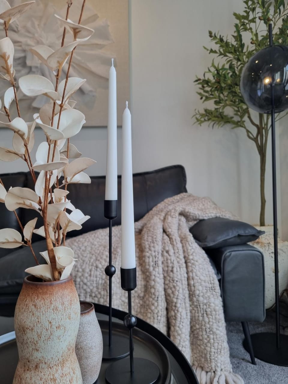 Living room, Decorative detail, Seating area