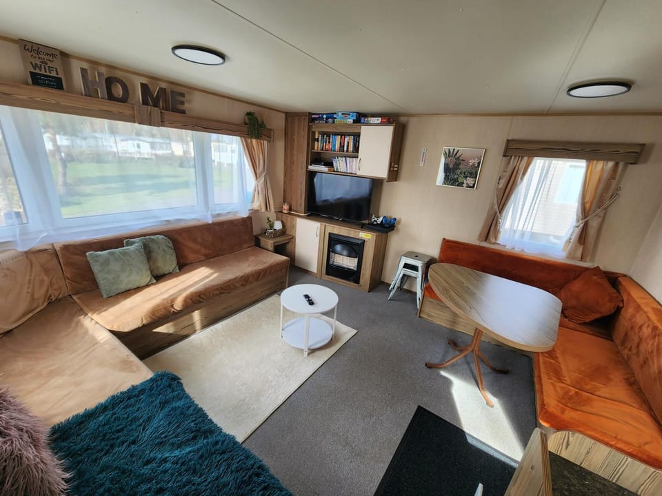 Caravan Turnberry 2 , Seton Sands, Wifi Campground/ 
RV Resort in Scotland