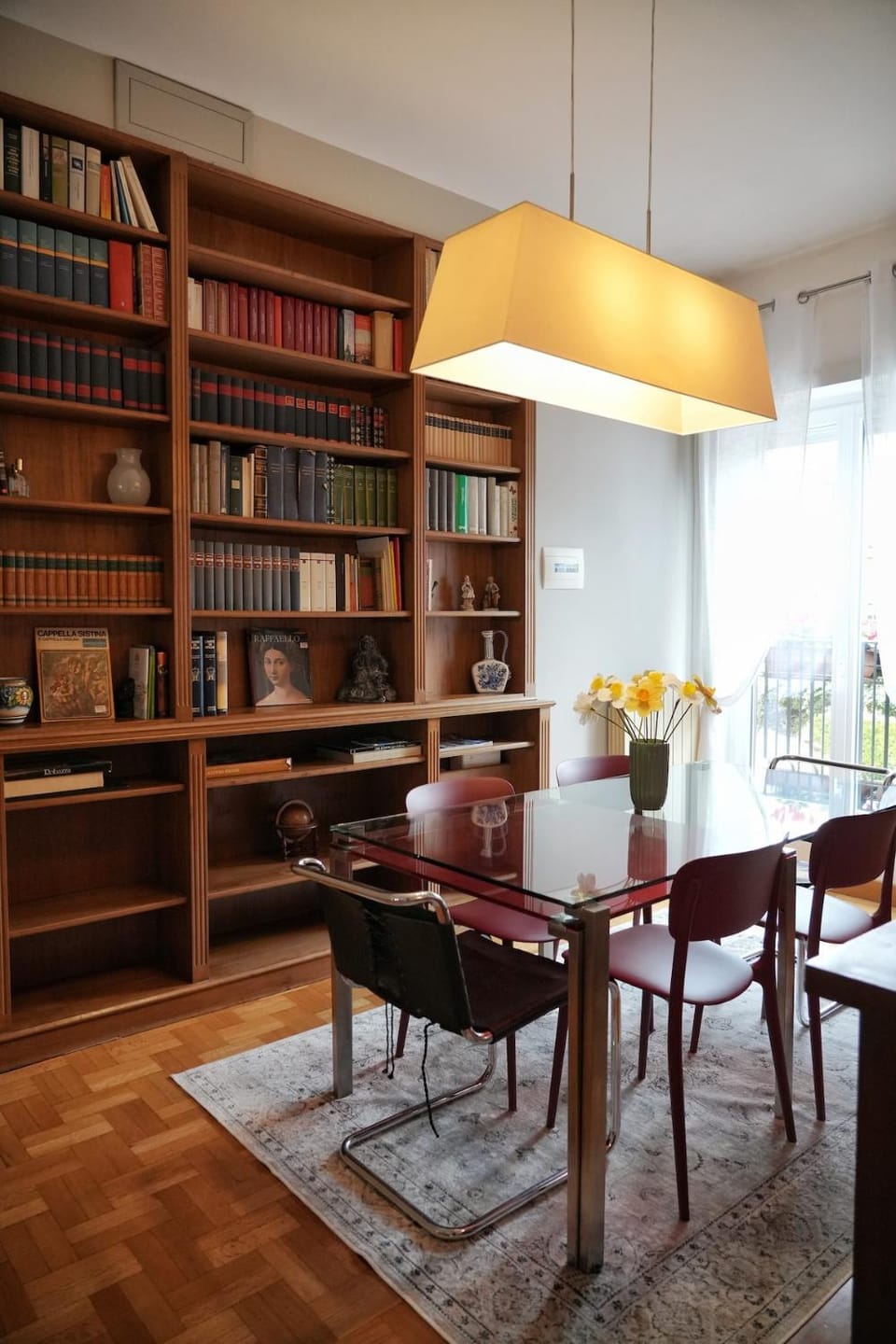 Library, Dining area