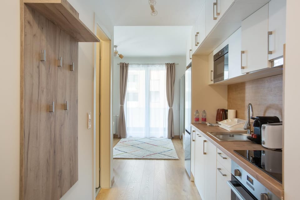 Coffee/tea facilities, Kitchen or kitchenette, minibar, pet friendly, stove