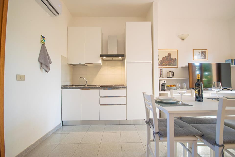 Appartamento a pochi passi dalla spiaggia Apartment in San Teodoro