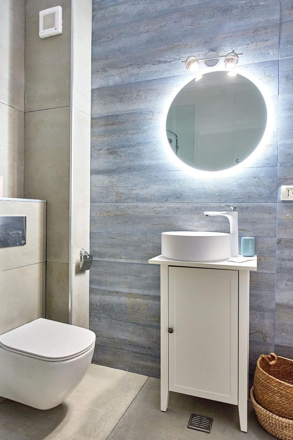 Toilet, Bathroom