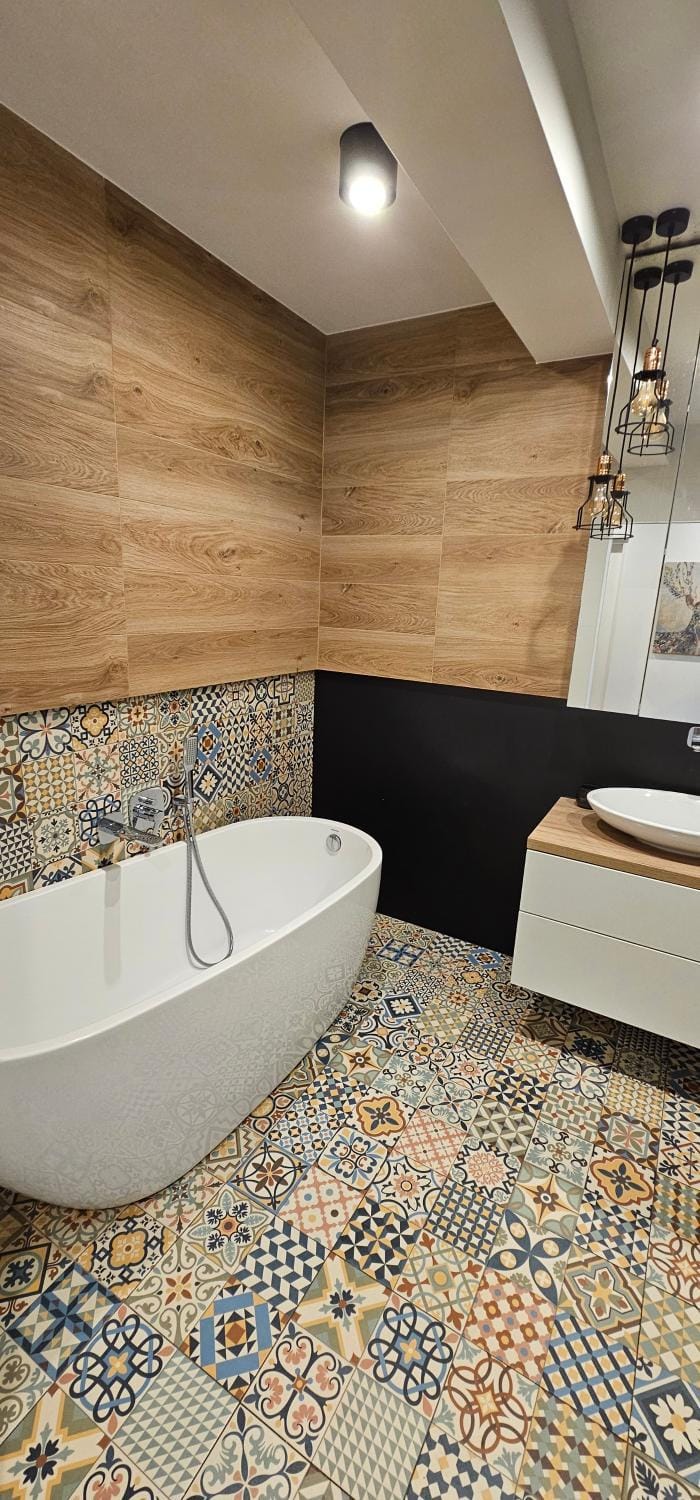 Bathroom, Bath