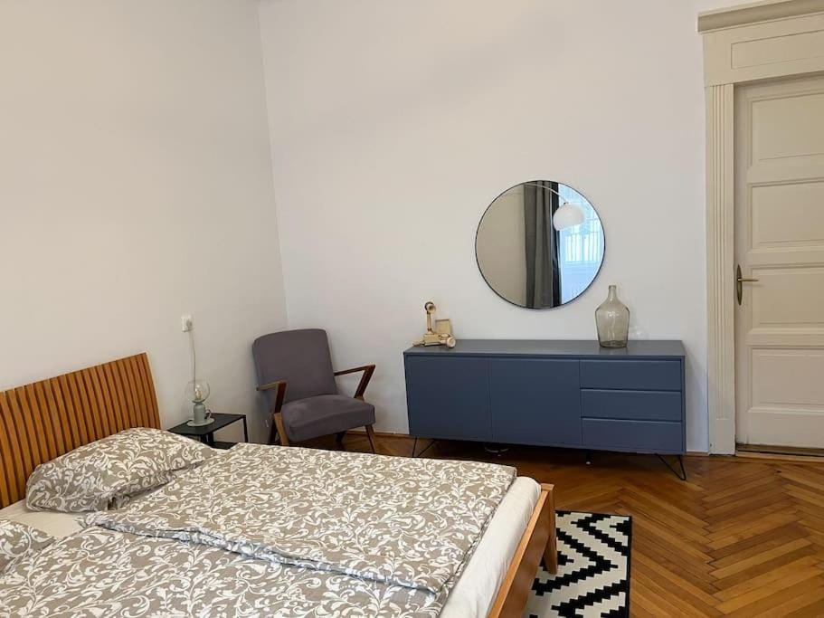 Authentic Buda Home Apartment in Budapest