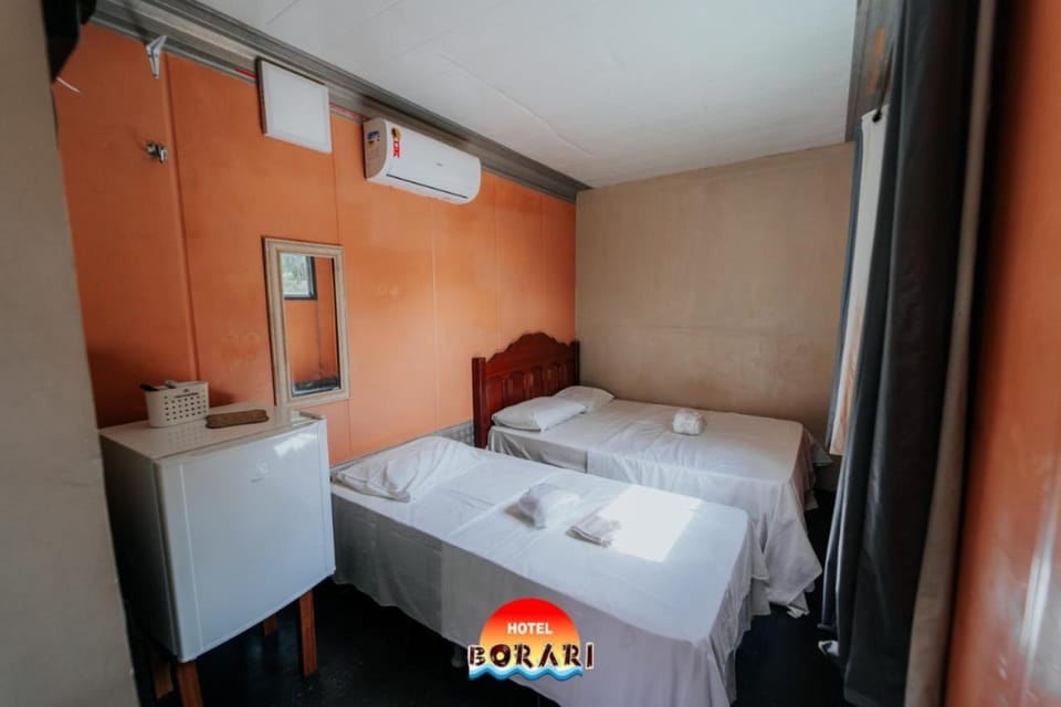 Pousada de Containers Inn in Alter do Chão