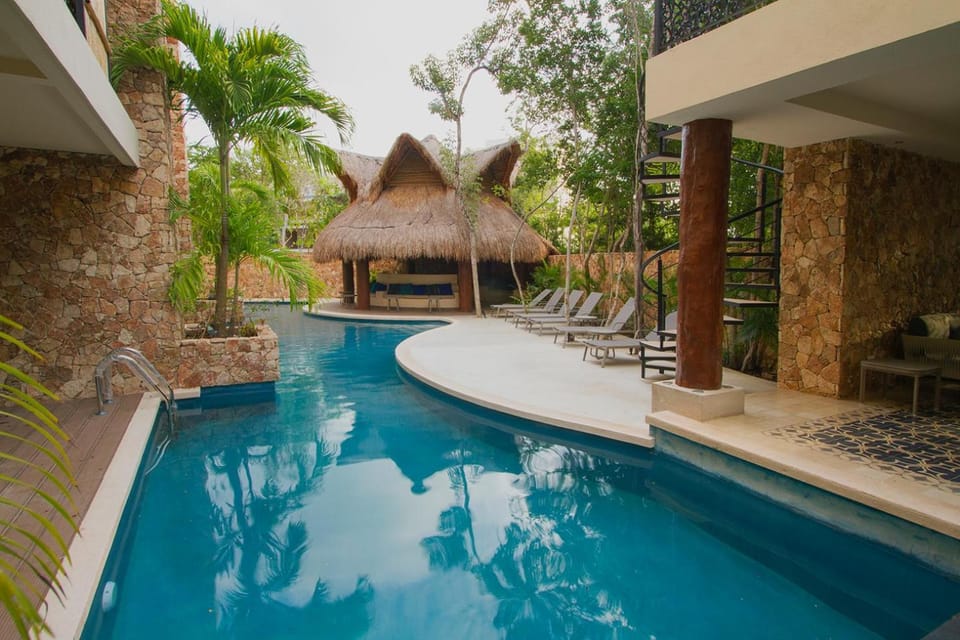 Pool view, Swimming pool