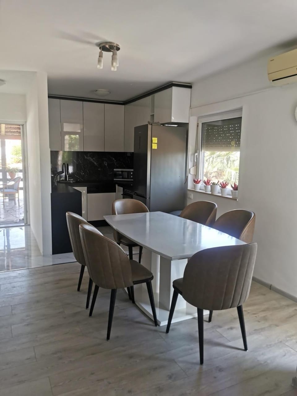 Villa Apa - Villa sa grijanim bazenom Villa in Split-Dalmatia County