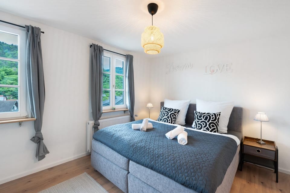 Living room, Bedroom