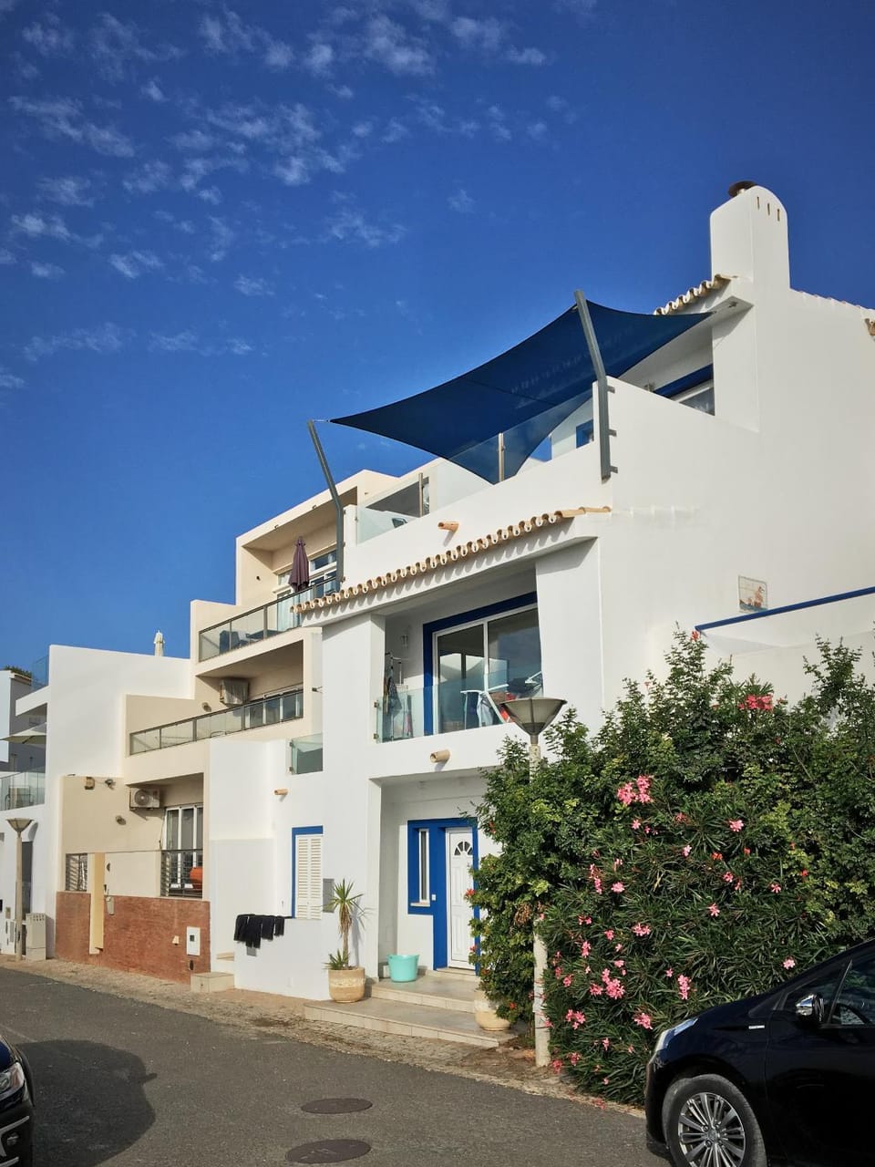 Property building, Facade/entrance, Off site
