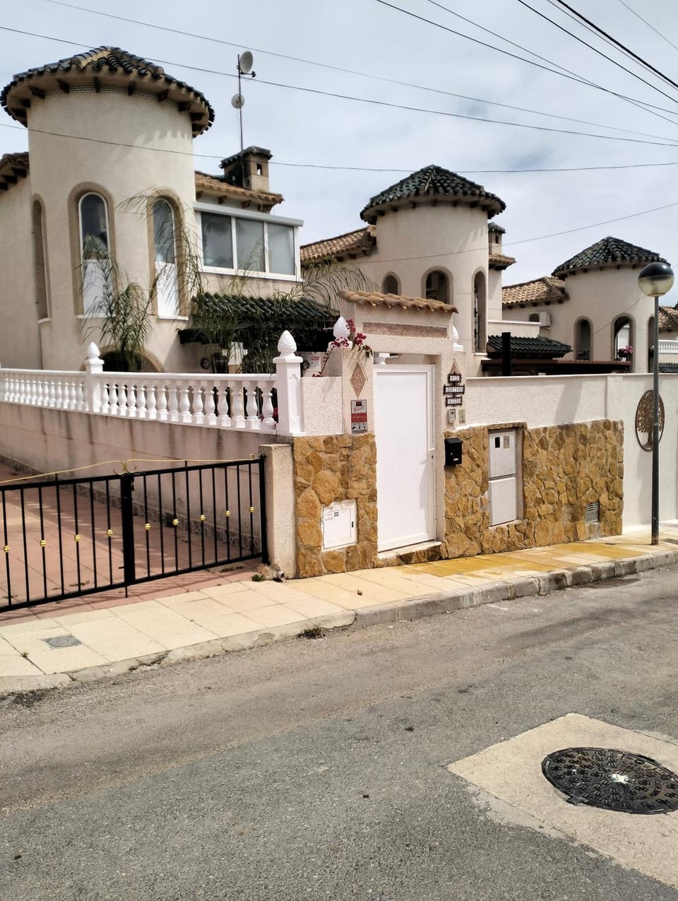 Property building, Street view