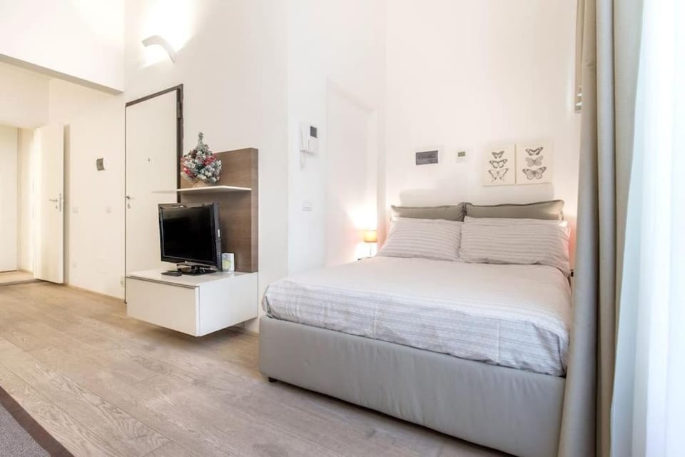 Santa Croce Studio Apartment in Florence
