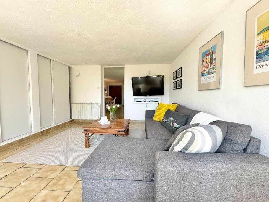 Bas de villa provençale 2 pièces avec Jardin Apartment in Villeneuve-Loubet