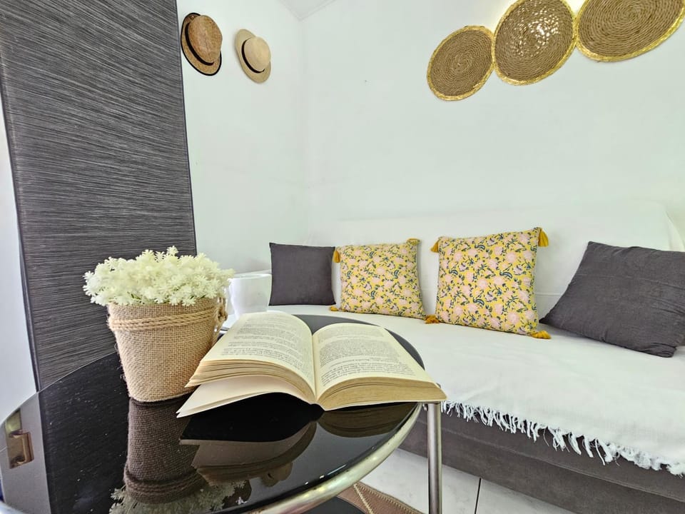 NEW OCEAN SYMPHONY APARTMENT WITH TERRACE, Los Cristianos, Tenerife Apartment in Los Cristianos