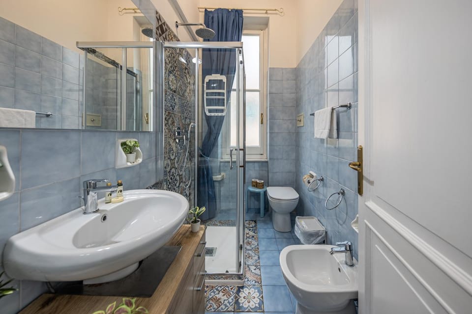 Shower, Toilet, Bathroom, bidet