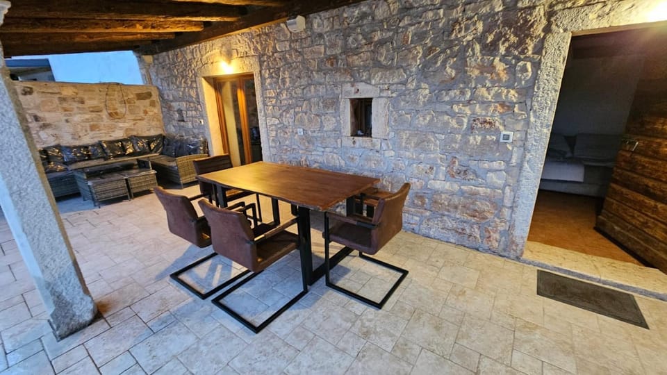 Patio, BBQ facilities, Seating area