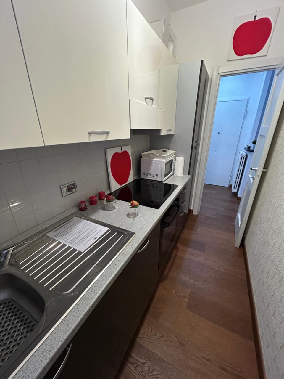 Kitchen or kitchenette, minibar, pet friendly, stove