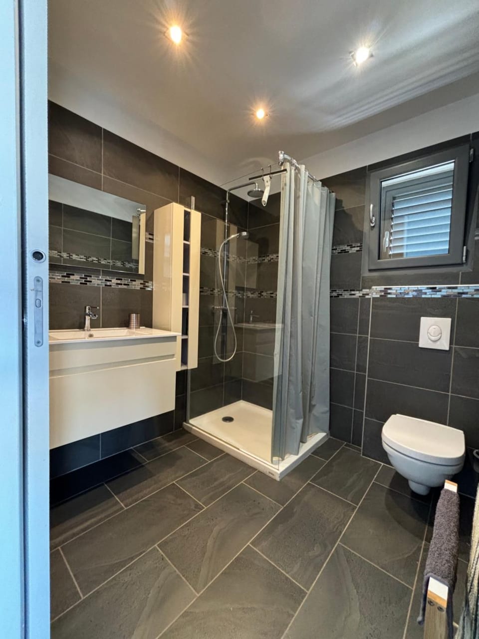 Shower, Bathroom