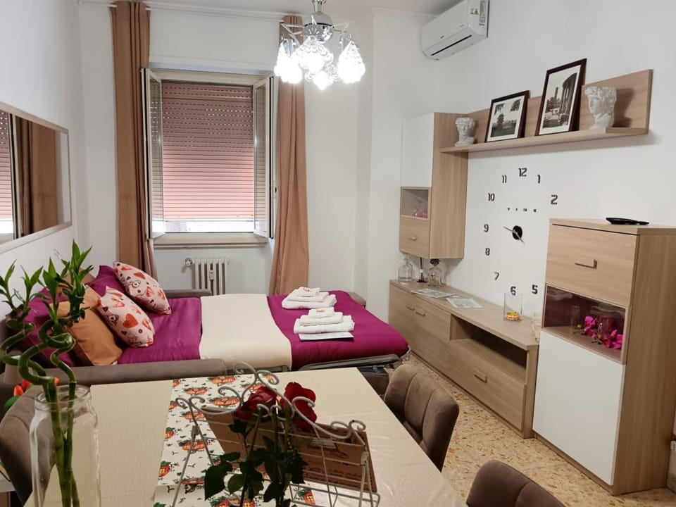 Bed, air conditioner