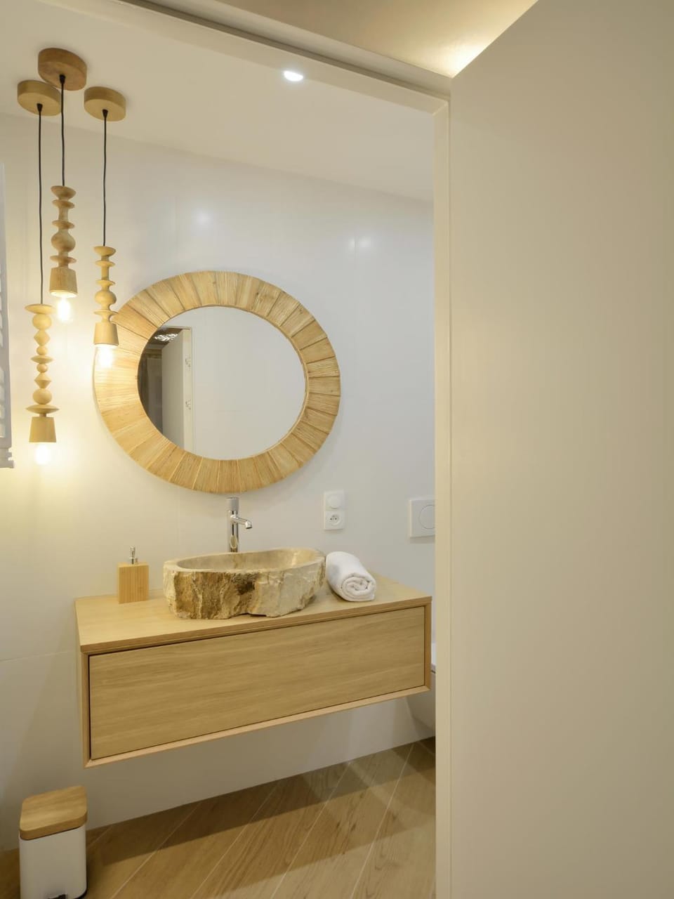 CENTRUM 47 komfortowy, stylowy, apartament na deptaku, parking gratis Apartment in Lower Silesian Voivodeship