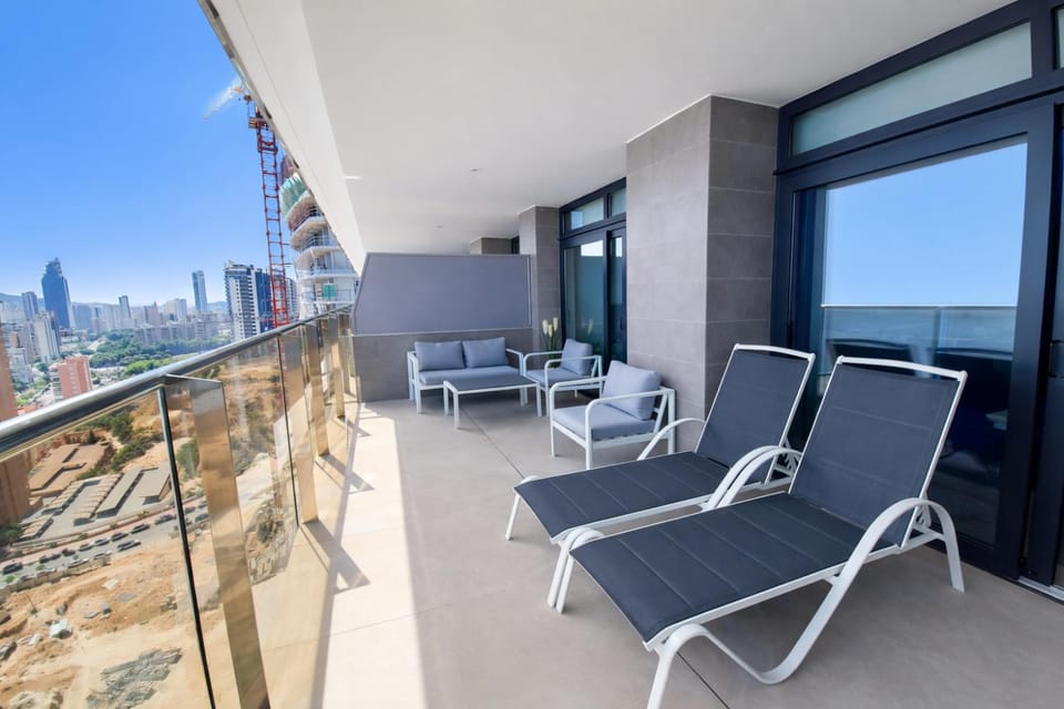 View (from property/room), Balcony/Terrace