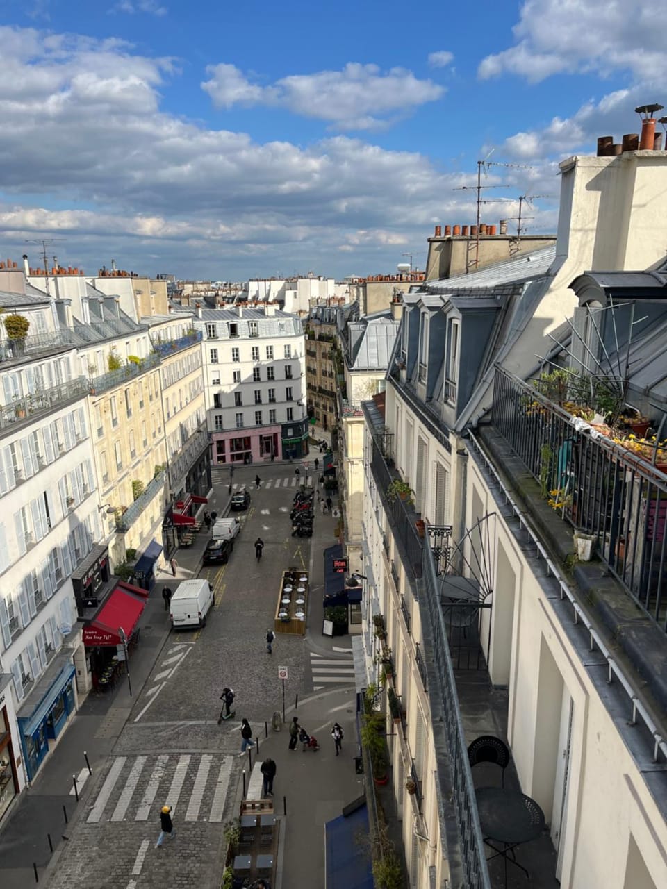 City view, Street view