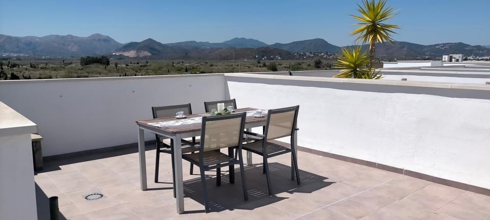 Balcony/Terrace, Dining area