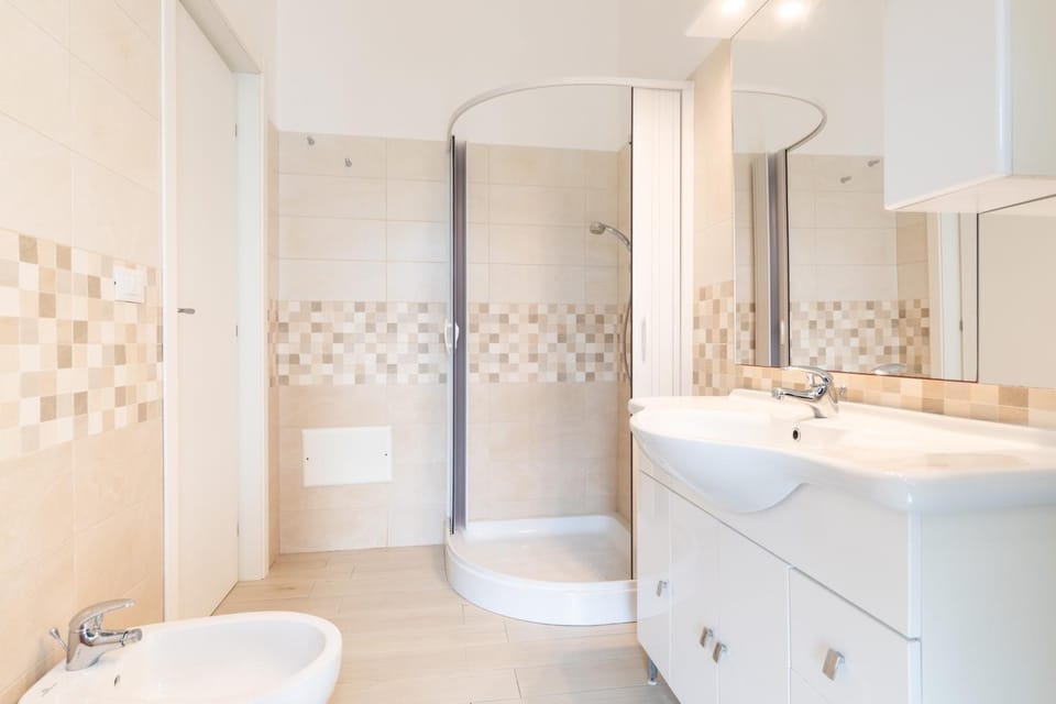 Bathroom, Living room