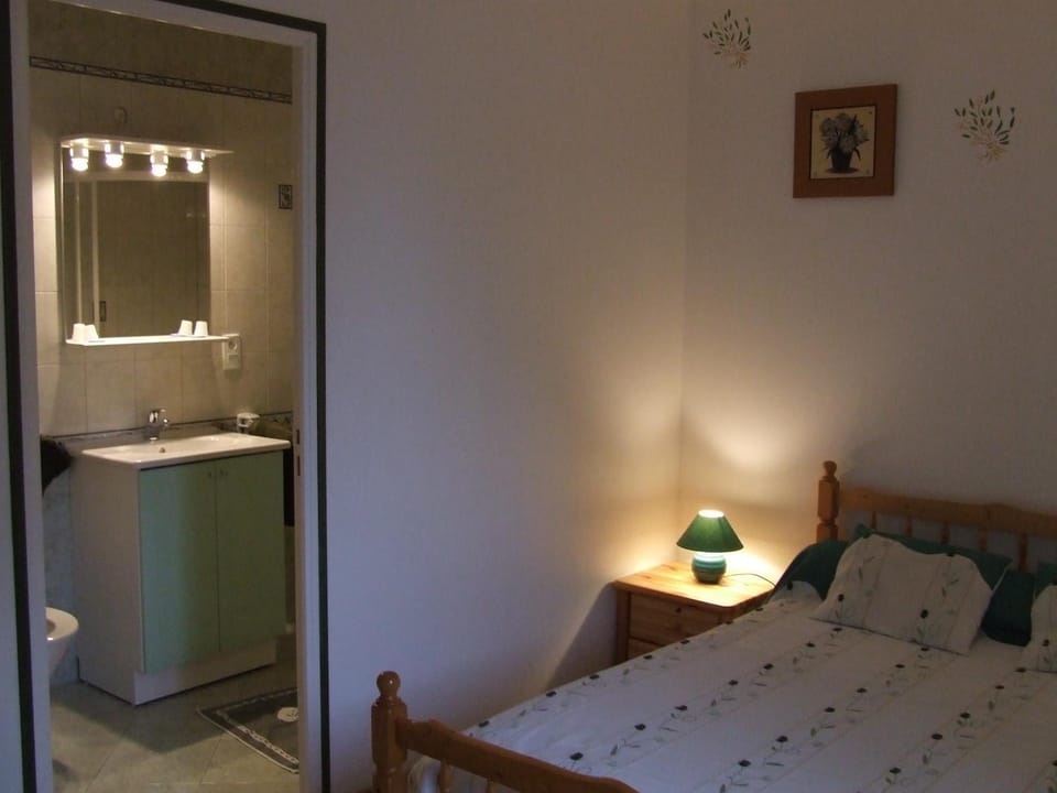 Les abris de la See Bed and Breakfast in Normandy