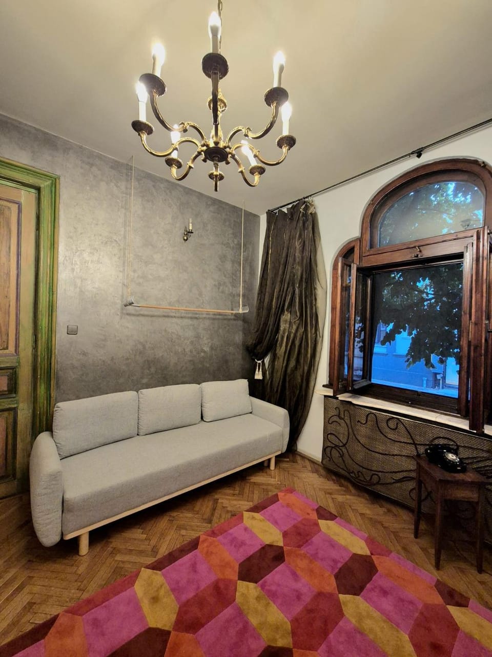Bed, Living room, Photo of the whole room