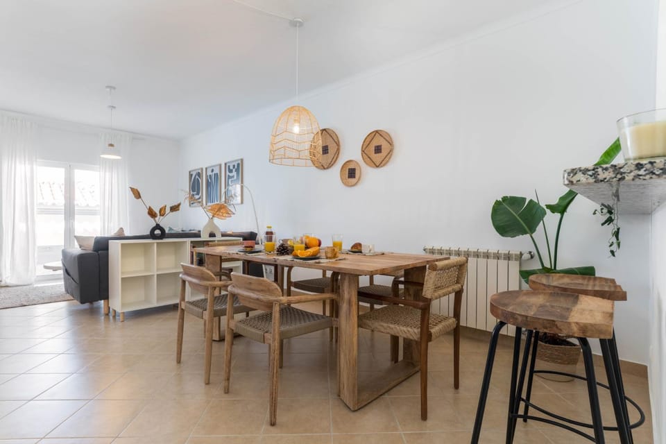 Vivenda Duneta - in Walking Distance to the Beach by Lisbeyond House in Faro District