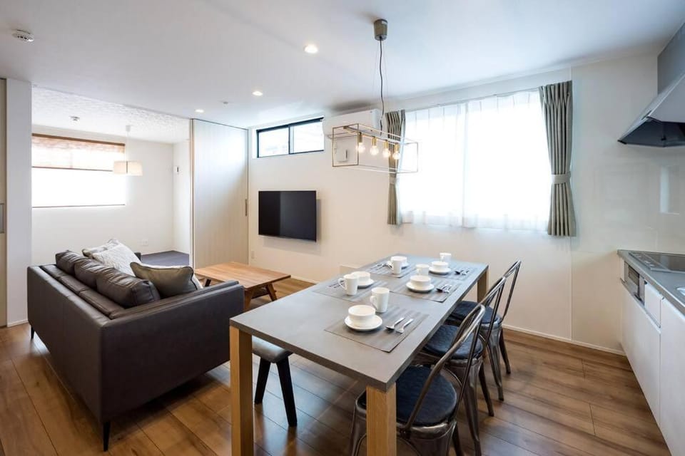 TV and multimedia, Living room, Dining area