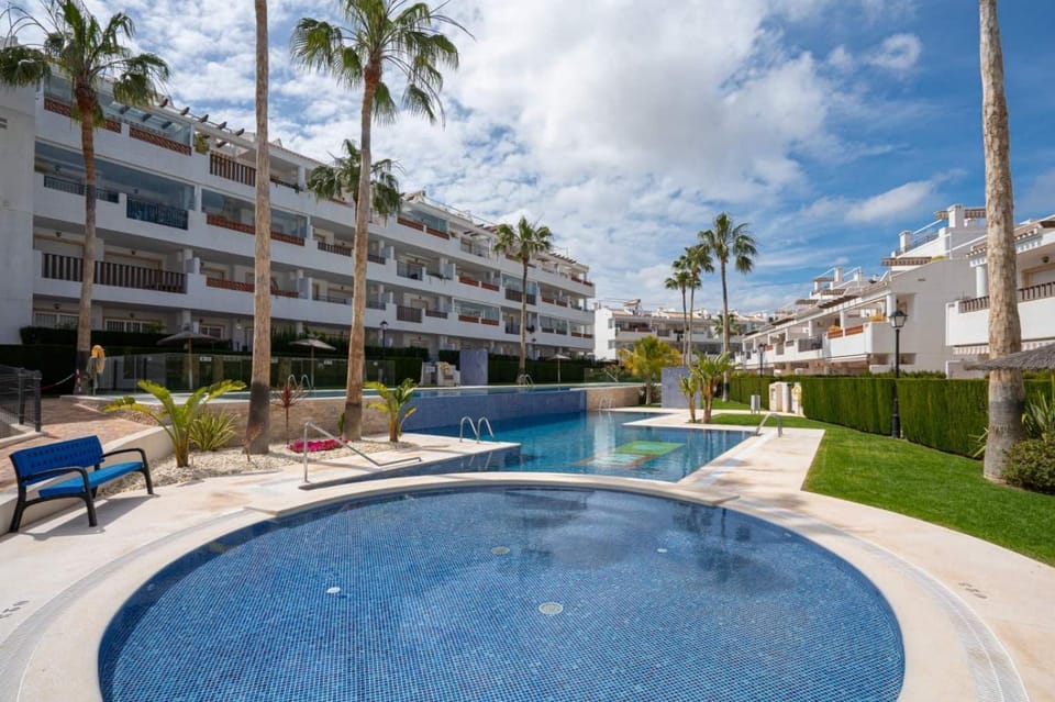 Linnea sol by Maxim, sea and pool view, Orihuela costa Apartment in Vega Baja del Segura