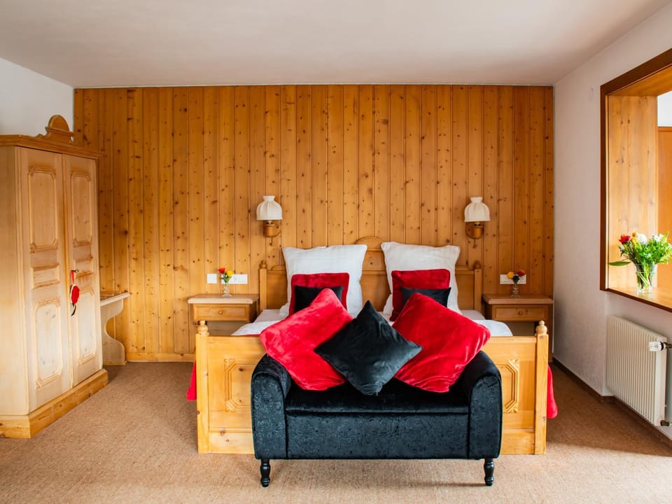 Bed, Living room, Bedroom