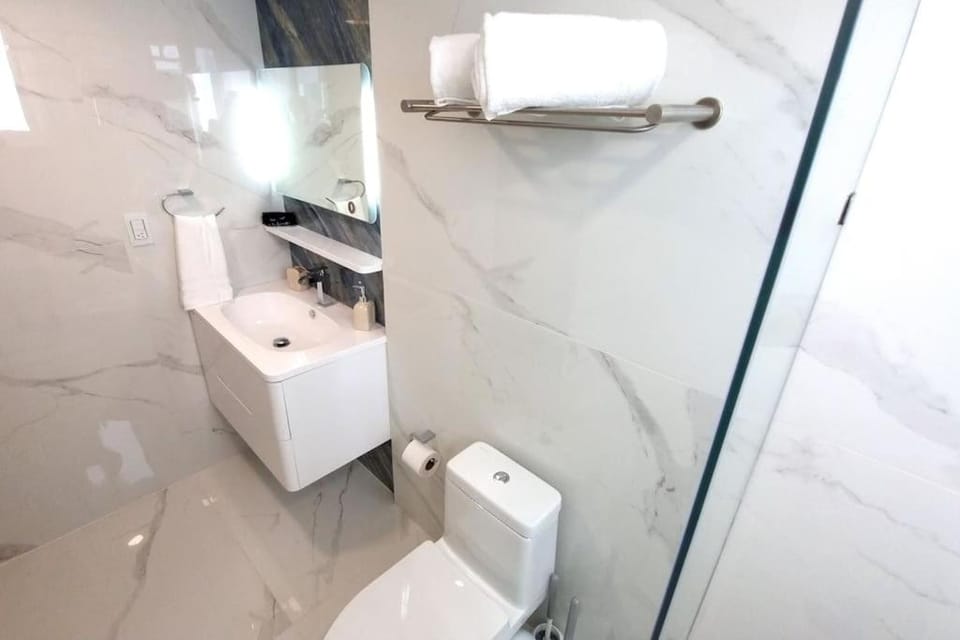 Shower, Toilet, Bathroom, air conditioner